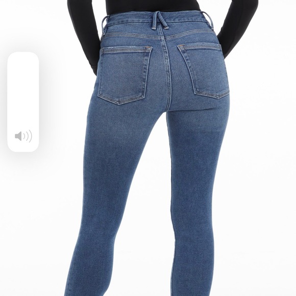 Good American Jeans - Picture 2 of 5